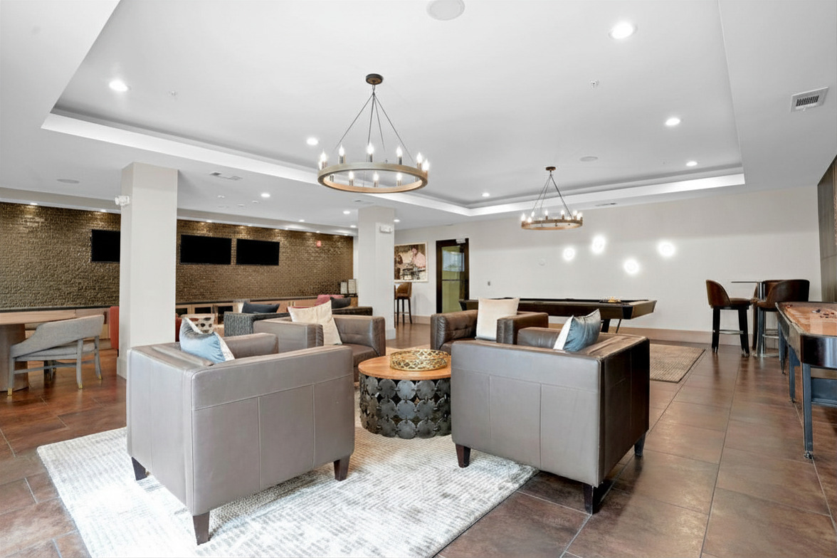 Park 5940 Md is a similar property to Tides At Valley Ranch located in Dallas